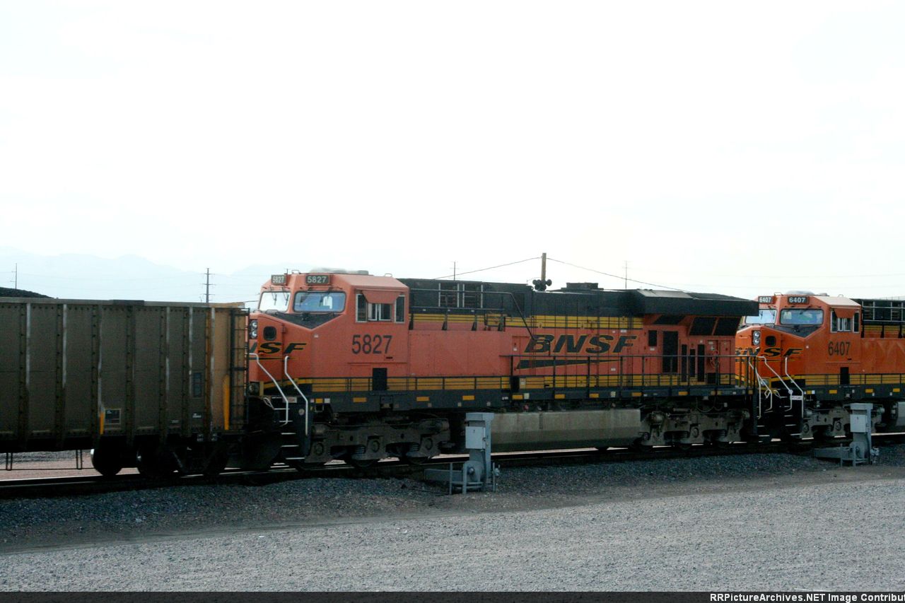 BNSF 5827